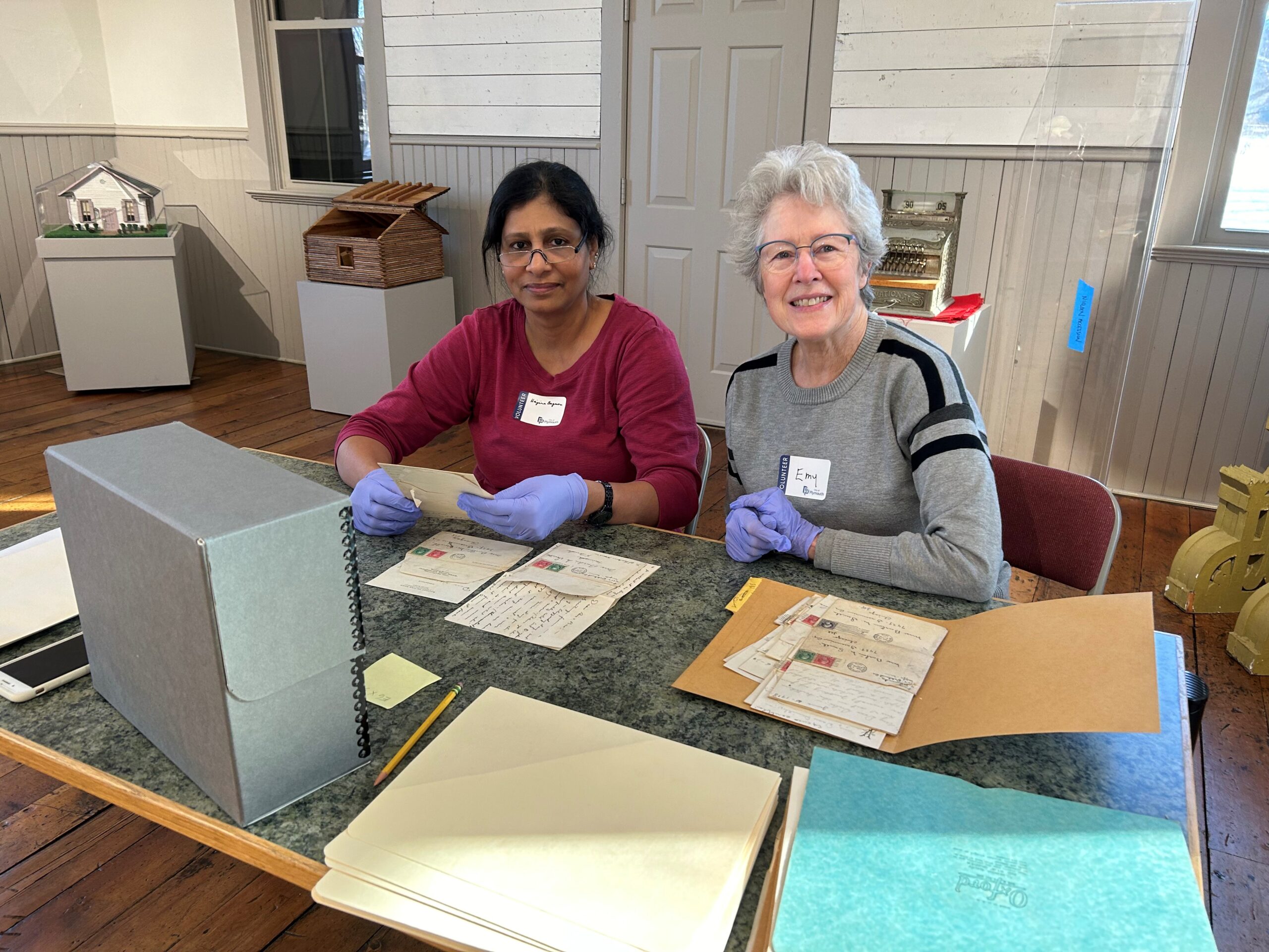 Volunteers at a previous Hands on History event.