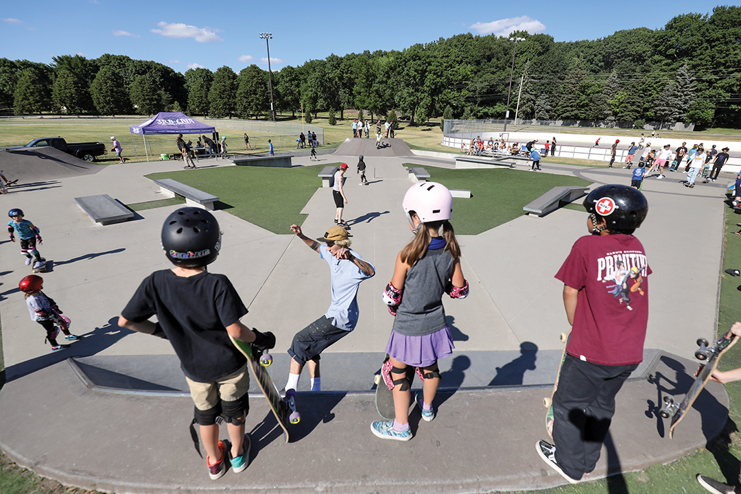 The jam-style format means participants compete in groups of two or three.