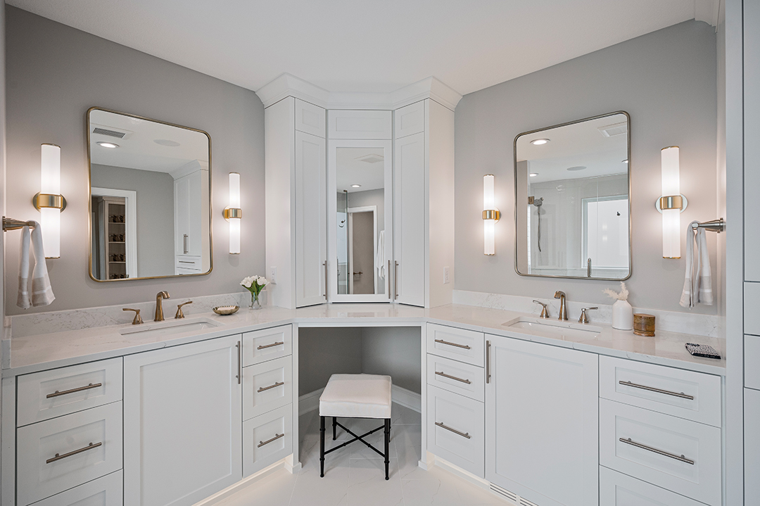 J Brothers en suite bathroom vanity