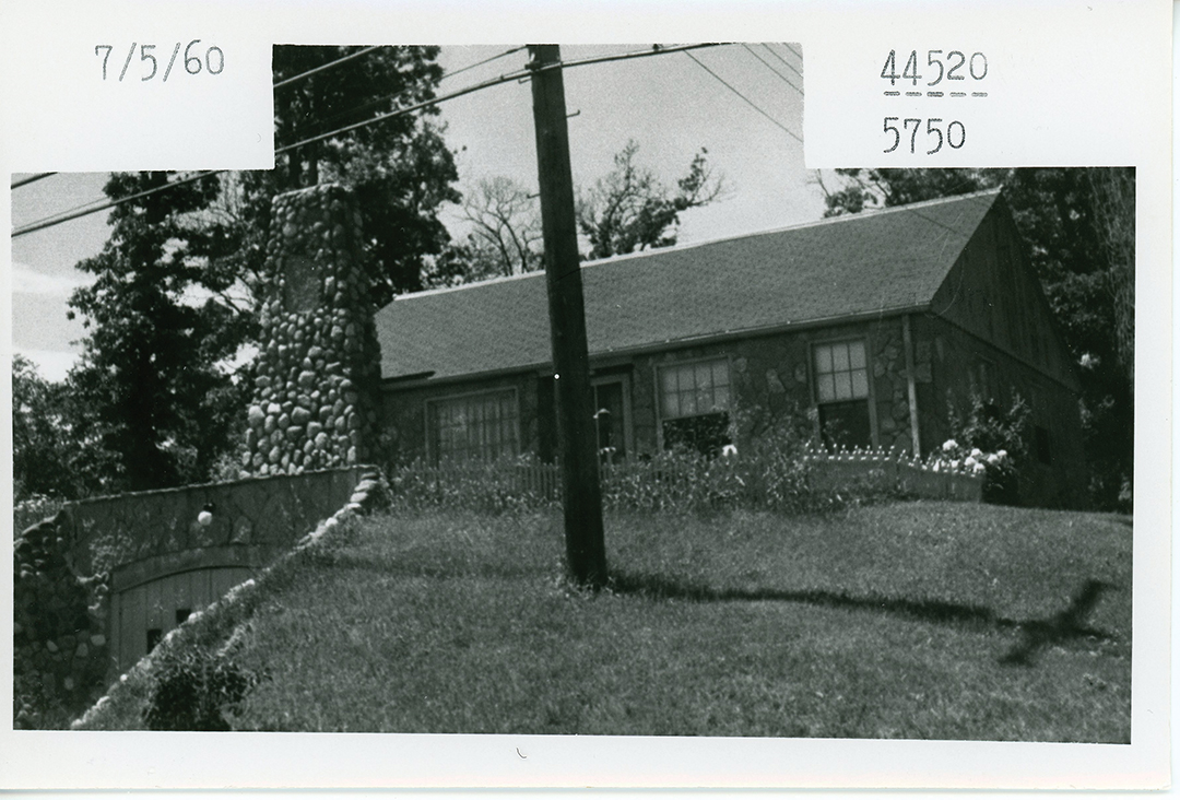 Plymouth Mystery House