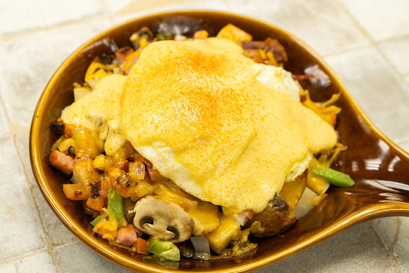 Along with pannekoekens, Latuff's Pizzeria & Pannekoeken Huis also serves up breakfast favorites like the Ham & Mushroom Medley Skillet.